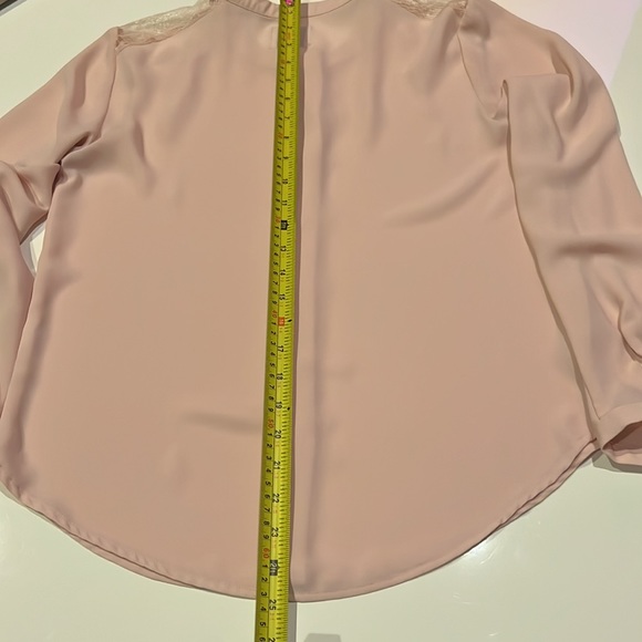 Blouse crepe fabric with lace detail, Soft pink, One Fashion by Vero Moda - Picture 5 of 6